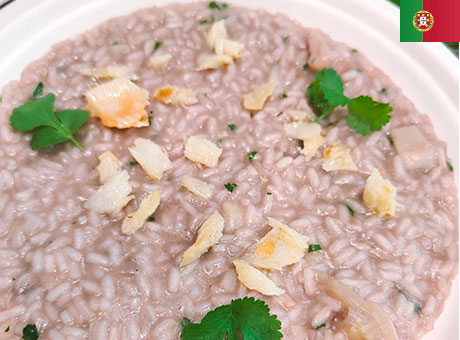 Rice with portwine and codfish